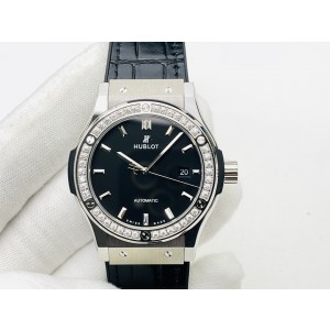 HB/위블로  클래식 퓨전 Big Bang Sang Bleu 42MM v3