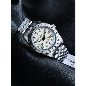3CF 튜더 블랙베이 58 GMT