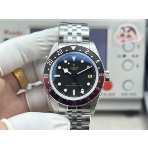 3CF 튜더 블랙베이 프로 1958 GMT 39MM